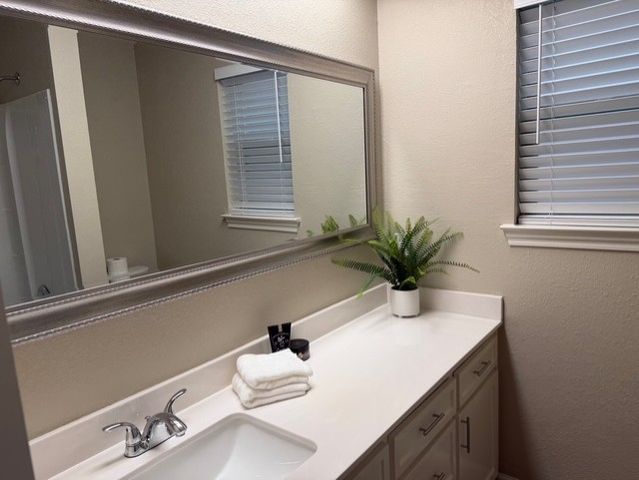 2512 Colleen Drive, Arlington, TX 76016