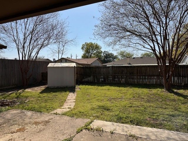 2512 Colleen Drive, Arlington, TX 76016