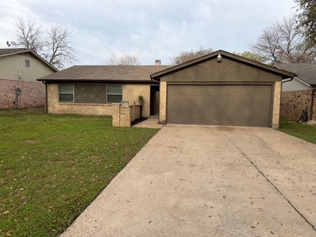 2512 Colleen Drive, Arlington, TX 76016