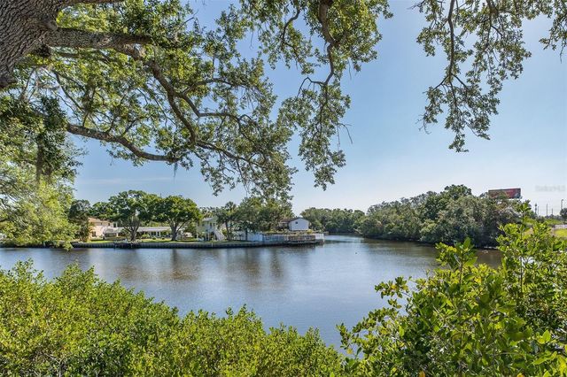 9001 TUDOR DRIVE H210, Tampa, FL 33615