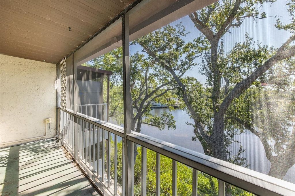 Image 15 of property listing at 9001 TUDOR DRIVE H210, Tampa, FL 33615