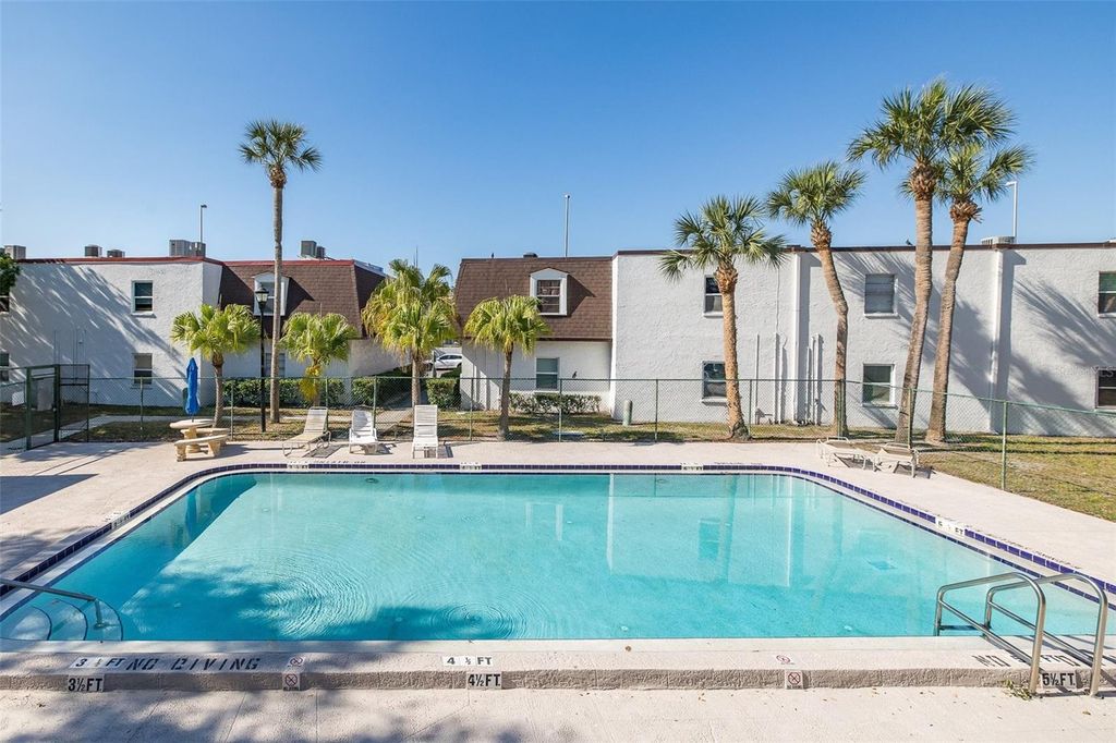 Image 6 of property listing at 9001 TUDOR DRIVE H210, Tampa, FL 33615