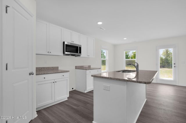 245 Buggy Top Lane, Autryville, NC 28318