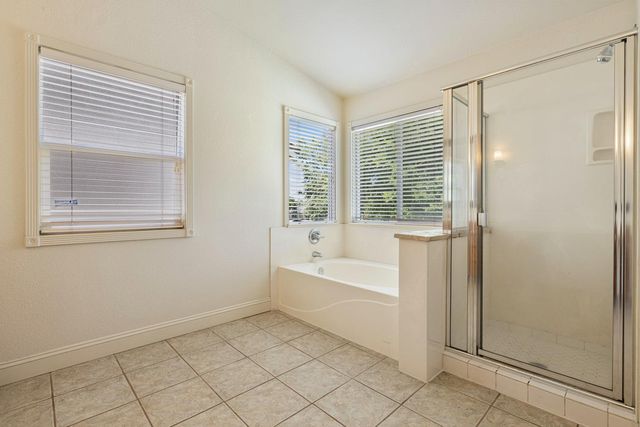 813 Boulder Ave, Lathrop, CA 95330