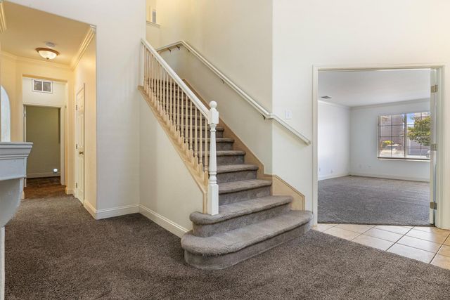 813 Boulder Ave, Lathrop, CA 95330