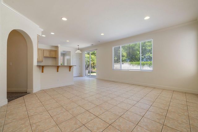813 Boulder Ave, Lathrop, CA 95330