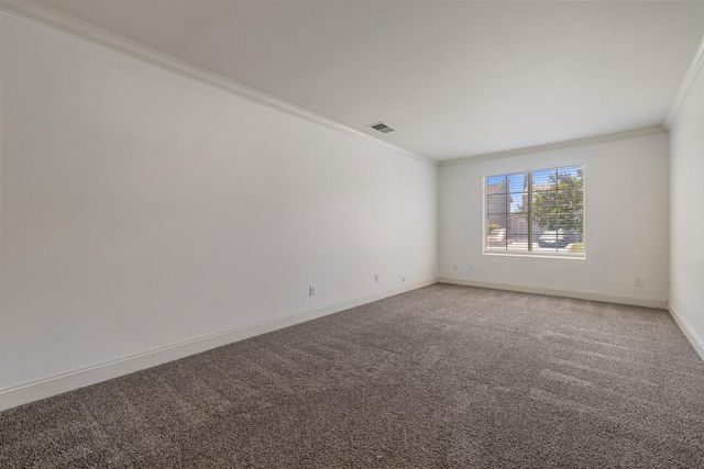 813 Boulder Ave, Lathrop, CA 95330