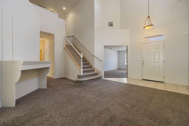 813 Boulder Ave, Lathrop, CA 95330