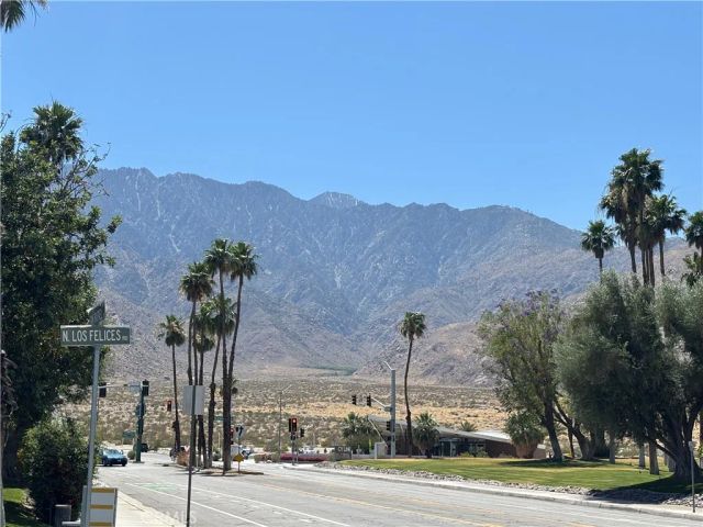 2860 N Los Felices 210, Palm Springs, CA 92262