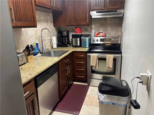 2860 N Los Felices 210, Palm Springs, CA 92262