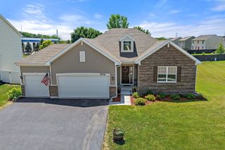 3334 Jonathan Drive, Yorkville, IL 60560