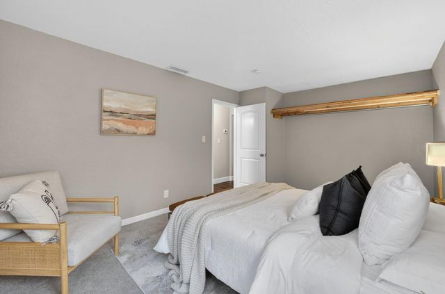 3425 Wemberley Dr, Sacramento, CA 95864