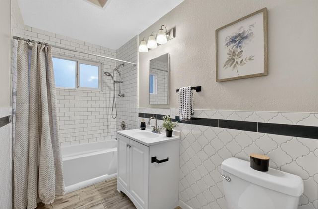 3425 Wemberley Dr, Sacramento, CA 95864