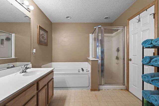 1994 Siefert Street, Chaska, MN 55318