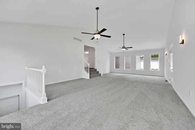 300 BECKLEY ST, Wernersville, PA 19565