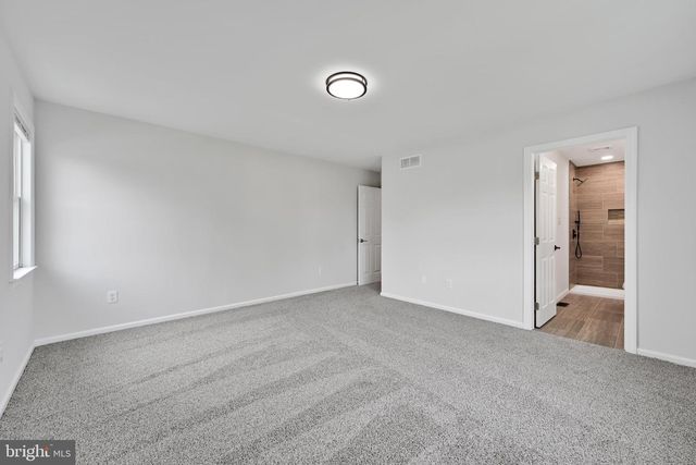 300 BECKLEY ST, Wernersville, PA 19565