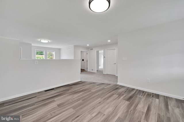 300 BECKLEY ST, Wernersville, PA 19565