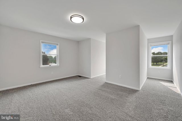 300 BECKLEY ST, Wernersville, PA 19565
