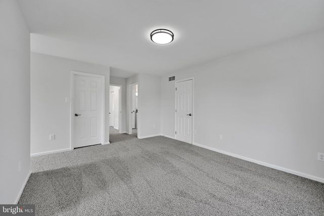 300 BECKLEY ST, Wernersville, PA 19565