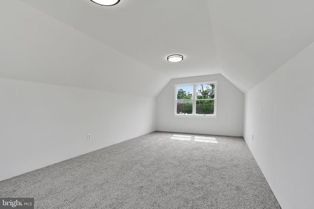 300 BECKLEY ST, Wernersville, PA 19565
