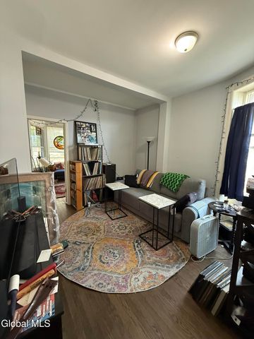 72 Grand Street, Albany, NY 12202