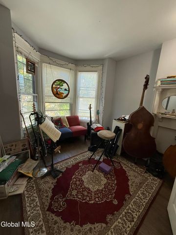 72 Grand Street, Albany, NY 12202
