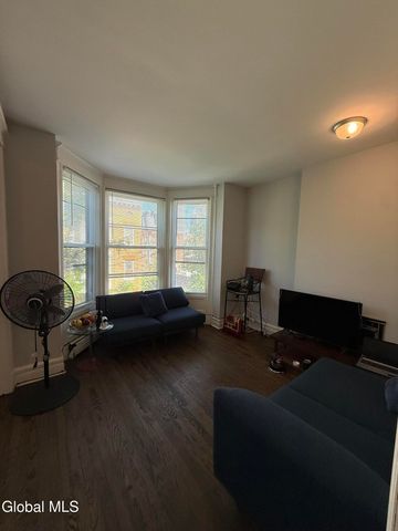 72 Grand Street, Albany, NY 12202