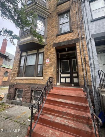 72 Grand Street, Albany, NY 12202