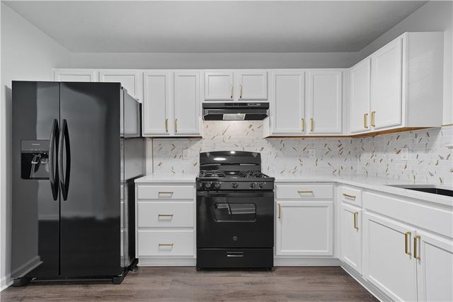 131 Turning Point, Stockbridge, GA 30281