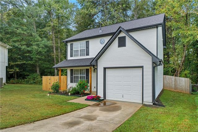 131 Turning Point, Stockbridge, GA 30281