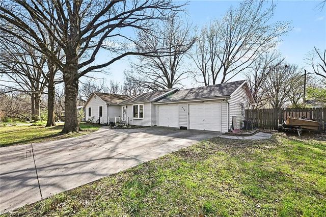 815 Denney Lane, Leavenworth, KS 66048
