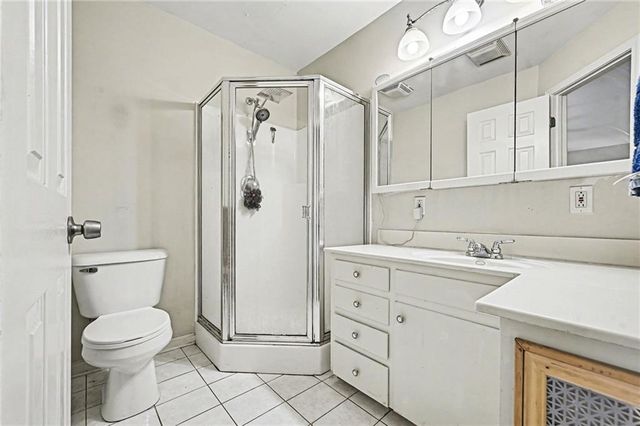 815 Denney Lane, Leavenworth, KS 66048