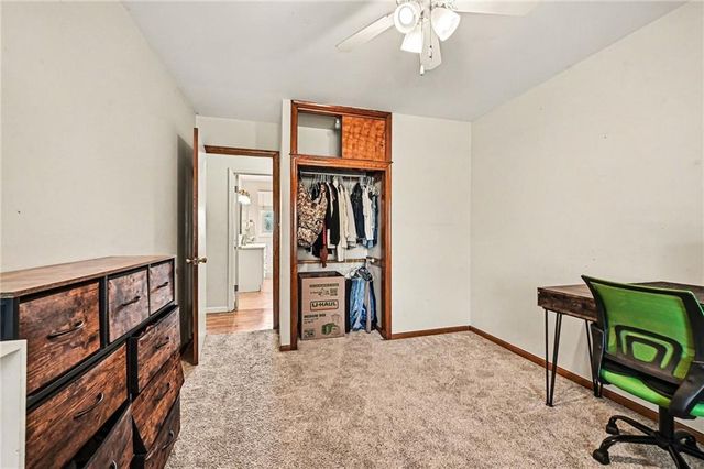 815 Denney Lane, Leavenworth, KS 66048