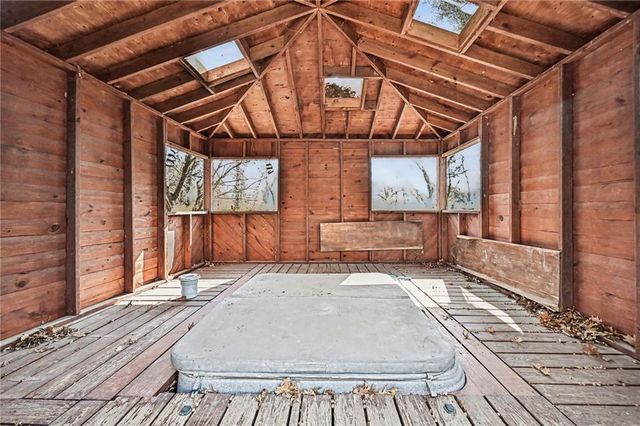 815 Denney Lane, Leavenworth, KS 66048