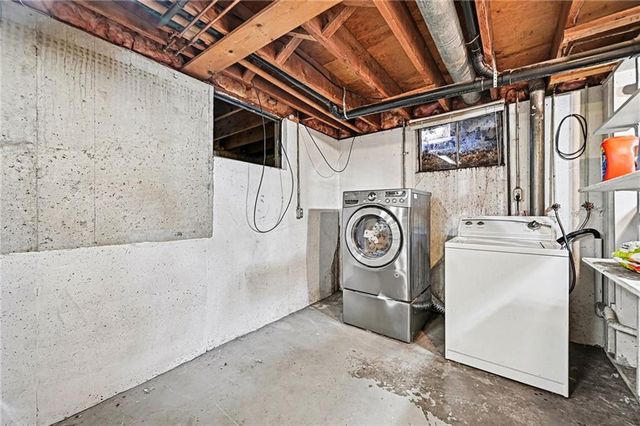 815 Denney Lane, Leavenworth, KS 66048