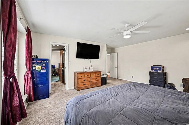 815 Denney Lane, Leavenworth, KS 66048
