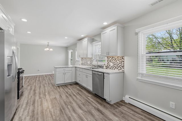 721 Piccadilly Road, Kalamazoo, MI 49006
