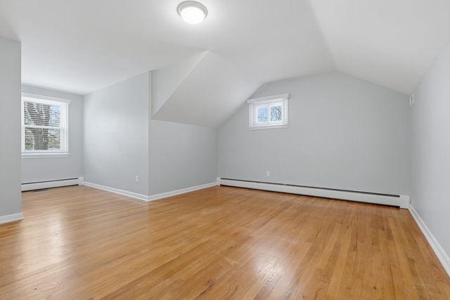721 Piccadilly Road, Kalamazoo, MI 49006