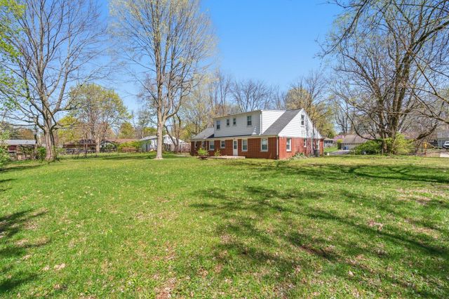 721 Piccadilly Road, Kalamazoo, MI 49006