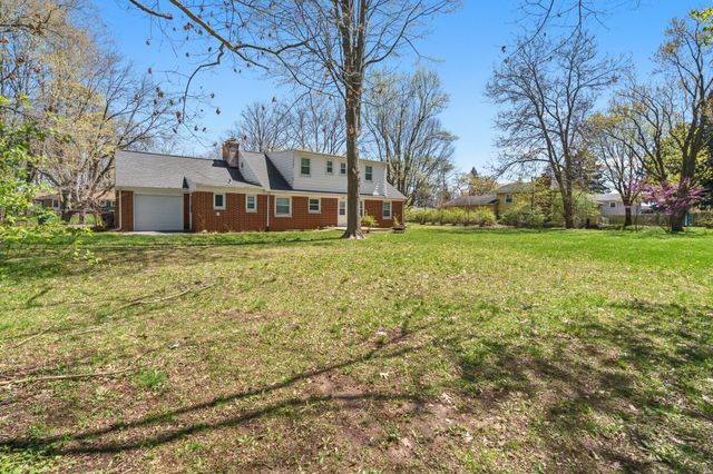 721 Piccadilly Road, Kalamazoo, MI 49006