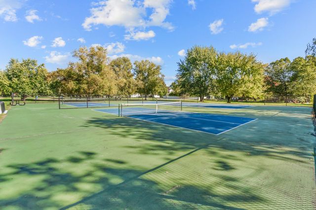 721 Piccadilly Road, Kalamazoo, MI 49006