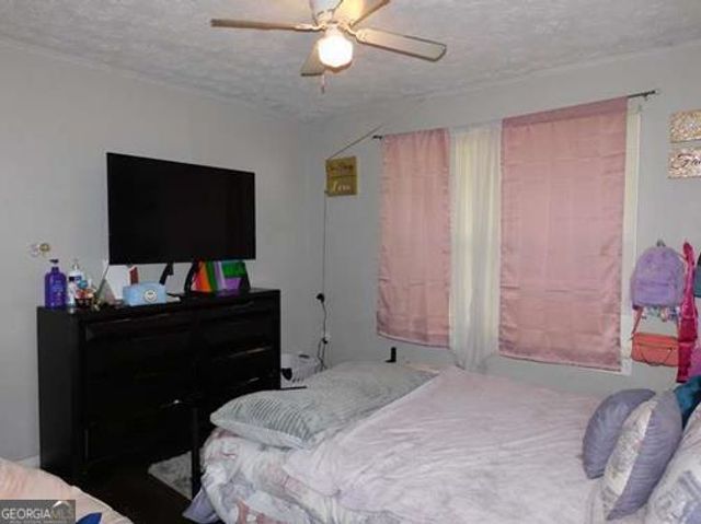 517 Greenview Avenue SE, Conyers, GA 30094