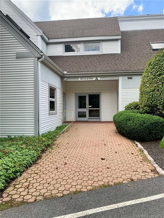 51 Sherman Hill Road A104, Woodbury, CT 06798
