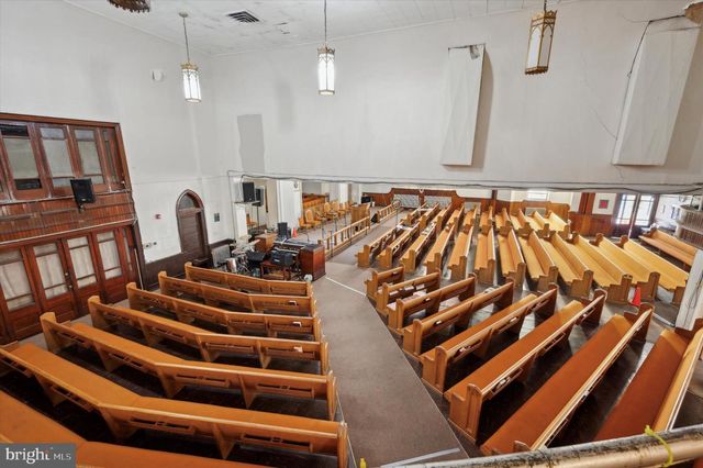 201-9 N 52ND ST, Philadelphia, PA 19139