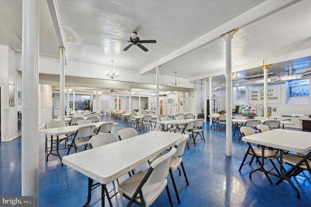 201-9 N 52ND ST, Philadelphia, PA 19139