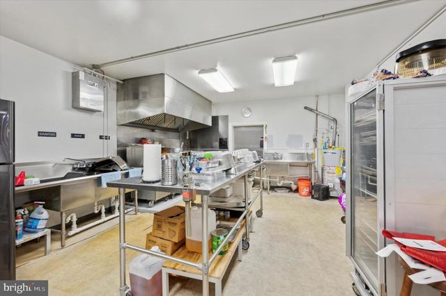 201-9 N 52ND ST, Philadelphia, PA 19139