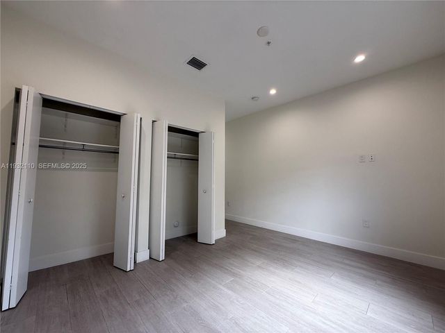 1786 SW 9th St 4, Miami, FL 33135