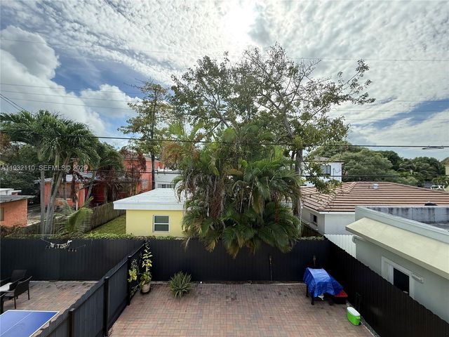 1786 SW 9th St 4, Miami, FL 33135