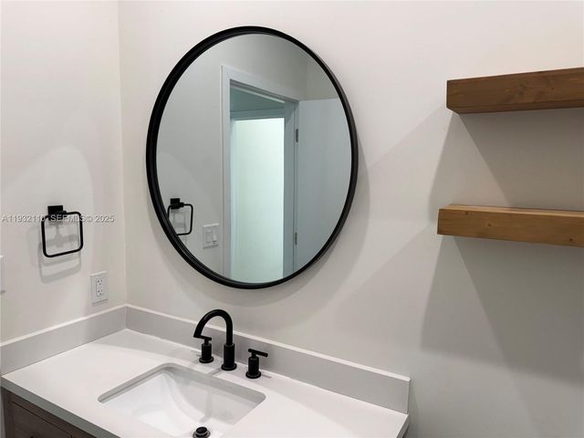 1786 SW 9th St 4, Miami, FL 33135