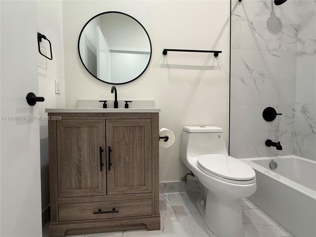 1786 SW 9th St 4, Miami, FL 33135